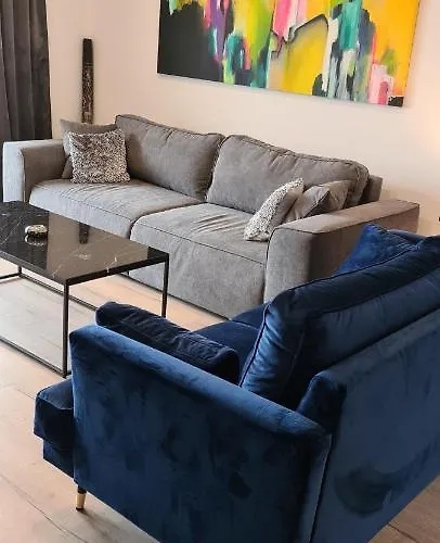 Luxury Isabel *