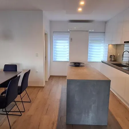 Luxury Isabel Apartmán