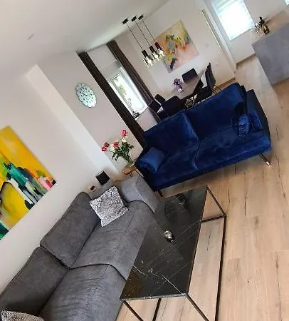 Luxury Isabel Apartmán *